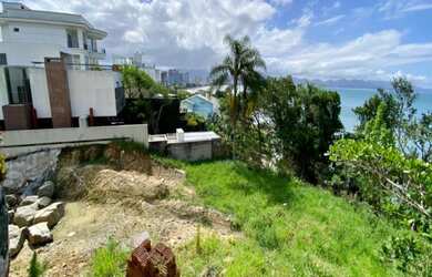 Imagem: O terreno possui 1829m² de Área e está localizado em Perequê