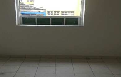 Imagem: A kitnet possui 1 Dormitório, 1 Banheiro, 28m² de Área, 18m²