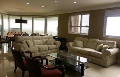 Imagem: O apartamento possui 3 Dormitórios, 3 Suítes, 4 Banheiros