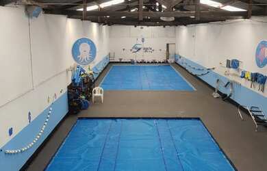 Imagem: O depósito possui 2 Banheiros, 15 Vagas na garagem, 1.000m²