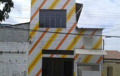 Imagem: O depósito possui 9 Banheiros, 5 Vagas na garagem, 600m² de