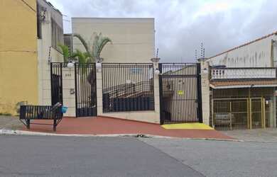 Imagem: A casa em condomínio possui 2 Dormitórios, 2 Suítes, 3 Banheiros