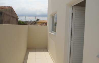 Imagem: A casa possui 3 Dormitórios, 1 Suíte, 4 Banheiros, 2 Vagas