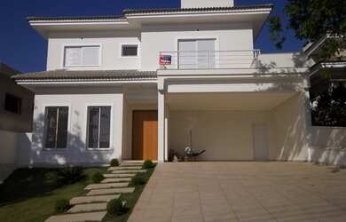 Imagem: 4 dormitórios, 4 suíte, 6 banheiro, 4 vagas na garagem, 318M²