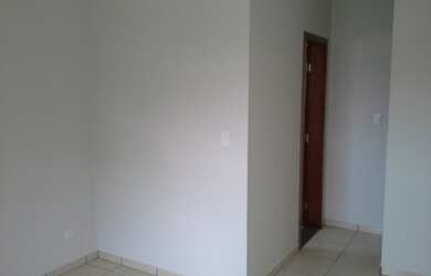 Imagem: A casa possui 3 Dormitórios, 1 Suíte, 3 Banheiros, 2 Vagas