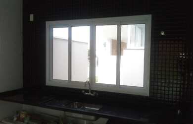 Imagem 6: 3 dormitórios, 3 suíte, 5 banheiro, 2 vagas na garagem, 280M² de Área...