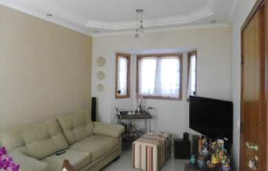 Imagem: A casa possui 3 Dormitórios, 1 Suíte, 3 Banheiros, 2 Vagas