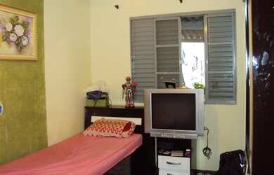 Imagem 4: 2 dormitórios, 1 banheiros, 2 vagas na garagem, 90M² de Área Construída