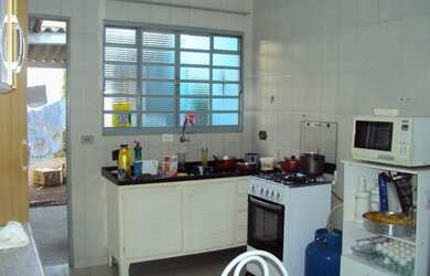 Imagem 5: 2 dormitórios, 1 banheiros, 2 vagas na garagem, 90M² de Área Construída