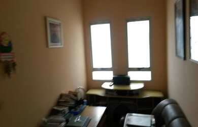 Imagem: A casa possui 2 Dormitórios, 1 Suíte, 2 Banheiros, 2 Vagas