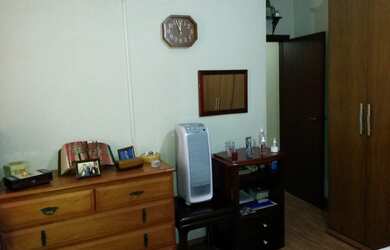 Imagem: A casa possui 2 Dormitórios, 1 Suíte, 2 Banheiros, 2 Vagas