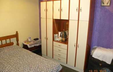 Imagem: A casa possui 1 Dormitório, 1 Banheiro, 2 Vagas na garagem