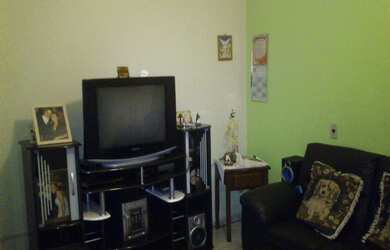 Imagem: A casa possui 3 Dormitórios, 1 Suíte, 2 Banheiros, 2 Vagas