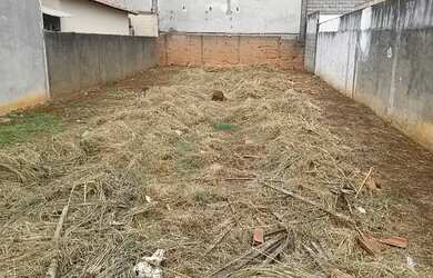 Imagem: O terreno possui 250m² de Área e está localizado em Parque