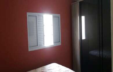 Imagem: A casa possui 3 Dormitórios, 1 Suíte, 2 Banheiros, 5 Vagas