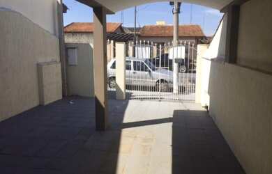 Imagem: A casa possui 2 Dormitórios, 1 Banheiro, 114m² de Área Privada