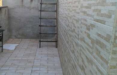 Imagem: A casa possui 3 Dormitórios, 3 Suítes, 1 Banheiro, 2 Vagas