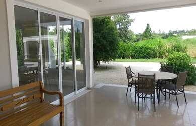 Imagem 10: Terras de São José II. Piscina, 8 Vagas na garageme5 Dormitórios