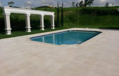 Imagem 11: Terras de São José II. Piscina, 8 Vagas na garageme5 Dormitórios