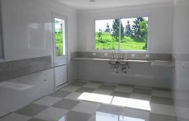 Imagem 5: Terras de São José II. Piscina, 8 Vagas na garageme5 Dormitórios