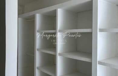 Imagem 16: Casa TÉRREA, 3/4 suítes, jardim, varandas, em condominio fechado com portaria 24 hs na AV