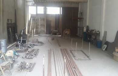 Imagem 6: Excelente galpão com vão livre, com ótima estrutura medindo 10 de frente...