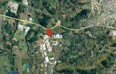 Imagem: O depósito está localizado em Distrito Industrial, Queimados