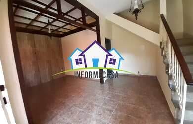 Imagem: A casa possui 2 Dormitórios, 1 Suíte, 1 Banheiro, 1 Vaga na