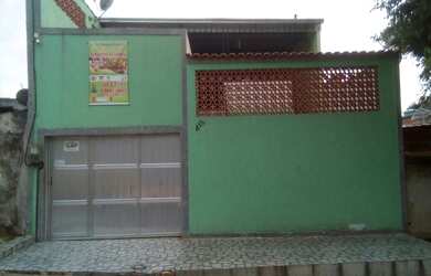 Imagem: A casa possui 2 Dormitórios, 2 Banheiros, 1 Vaga na garagem