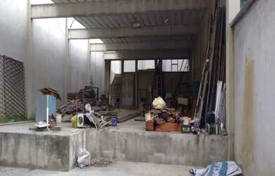 Imagem: O depósito possui 1 Banheiro e 300m² de Área Privada e está