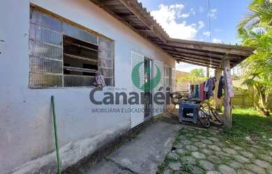 Imagem: A casa possui 2 Dormitórios, 1 Banheiro, 2 Vagas na garagem