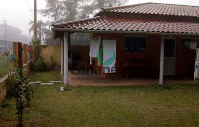 Imagem: A casa possui 4 Dormitórios, 375m² de Área e está localizado