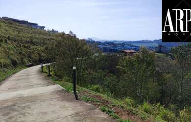 Imagem: O terreno possui 470m² de Área Privada e está localizado