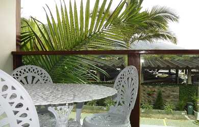 Imagem: A casa possui 2 Dormitórios, 2 Suítes, 3 Banheiros, 2 Vagas