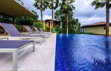 Imagem: A casa em condomínio possui 6 Dormitórios, 6 Suítes, 8 Banheiros