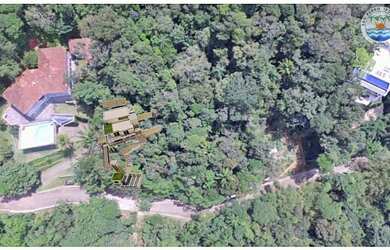 Imagem: O terreno está localizado em Tijucopava, Guarujá à venda