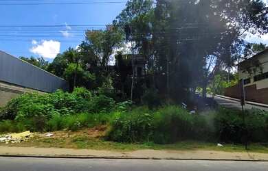 Imagem: O terreno possui 360m² de Área Privada e está localizado