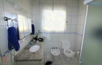 Imagem 10: 4 dormitórios, 1 suítes, 4 banheiro, 2 vagas na garagem, 200M² de Área...