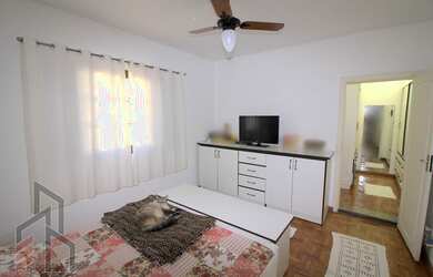 Imagem 12: 4 dormitórios, 1 suítes, 4 banheiro, 2 vagas na garagem, 200M² de Área...