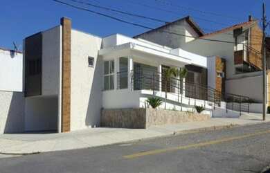 Imagem: A sala comercial possui 1 Dormitório, 4 Banheiros, 7 Vagas