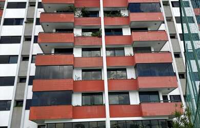 Imagem: O apartamento possui 4 Dormitórios, 3 Suítes, 4 Banheiros