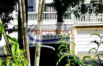 Imagem: A casa em condomínio possui 4 Dormitórios, 1 Suíte, 5 Banheiros