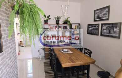 Imagem: O apartamento possui 4 Dormitórios, 1 Suíte, 1 Banheiro, 1