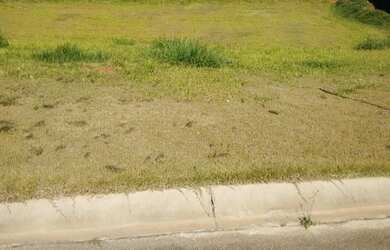 Imagem: O terreno possui 600m² de Área Privada e está localizado