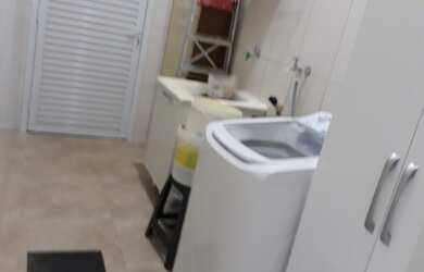 Imagem: 5 dormitórios, 5 suíte, 2 banheiro, 3 vagas na garagem