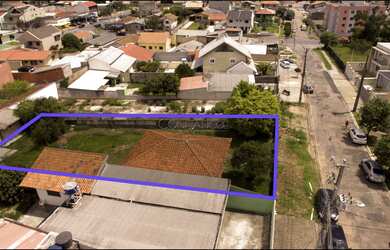 Imagem: O terreno possui 640m² de Área Privada e está localizado