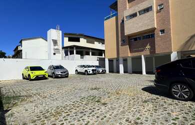 Imagem 8: Cobertura Stella Maris 110m², vista mar, 2/4, suíte, varandas, ventilado, 1 vaga, área de