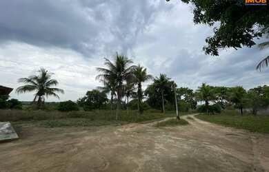 Imagem: O terreno possui 6.068m² de Área e está localizado em Sim