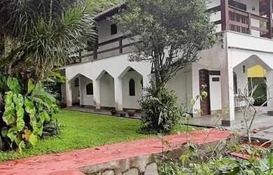 Imagem 2: Casa com vista livre para o mar no centro de Mangaratiba - RJ