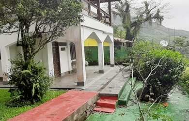 Imagem 4: Casa com vista livre para o mar no centro de Mangaratiba - RJ